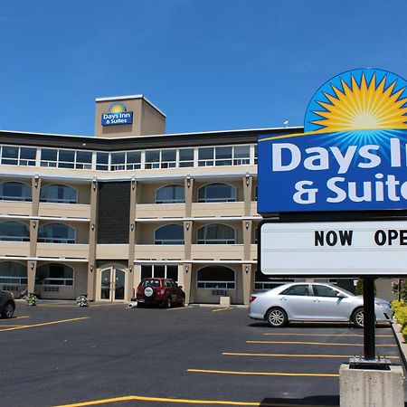 Days Inn & Suites By Wyndham North Bay Downtown Экстерьер фото