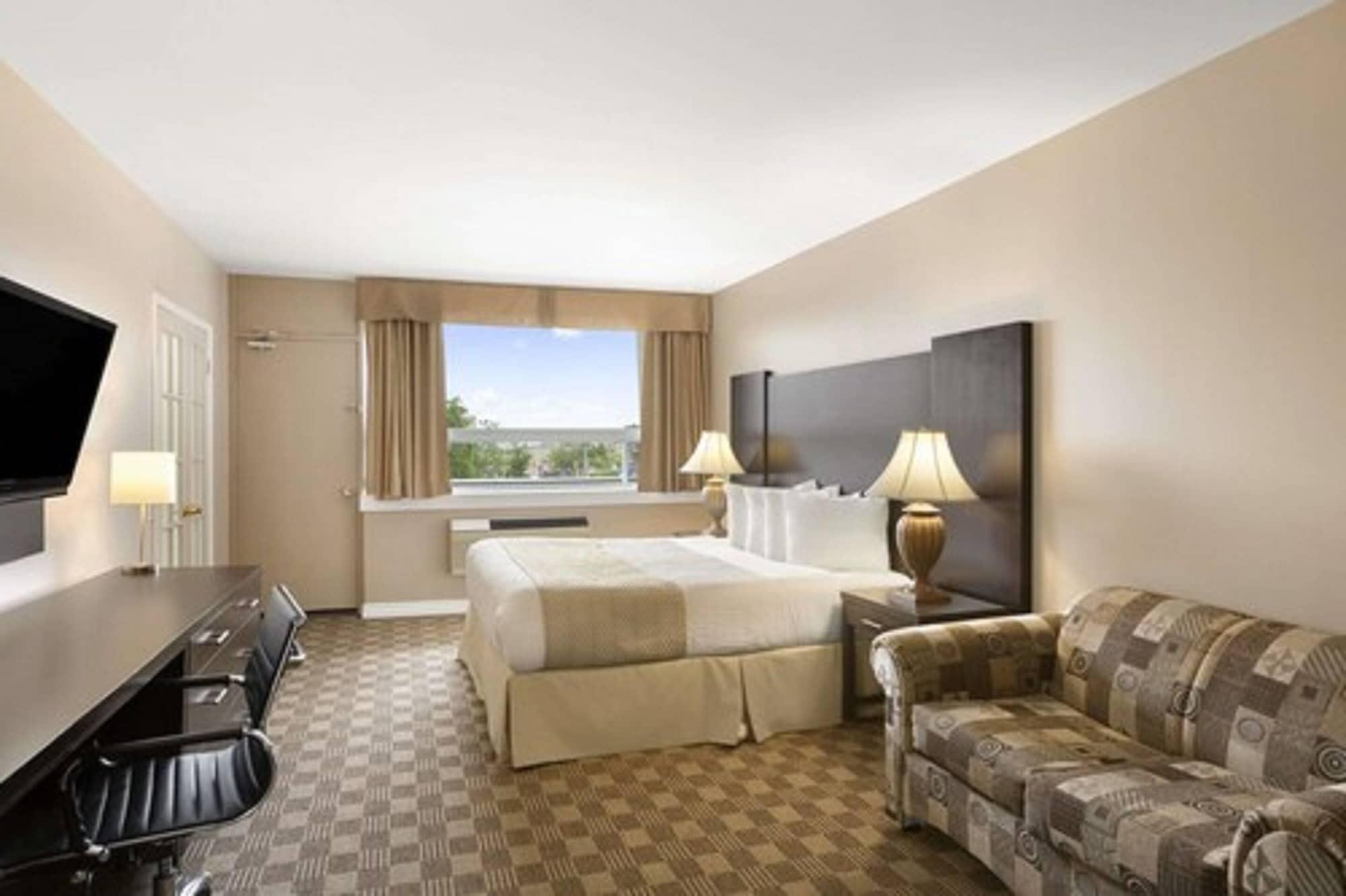 Days Inn & Suites By Wyndham North Bay Downtown Экстерьер фото