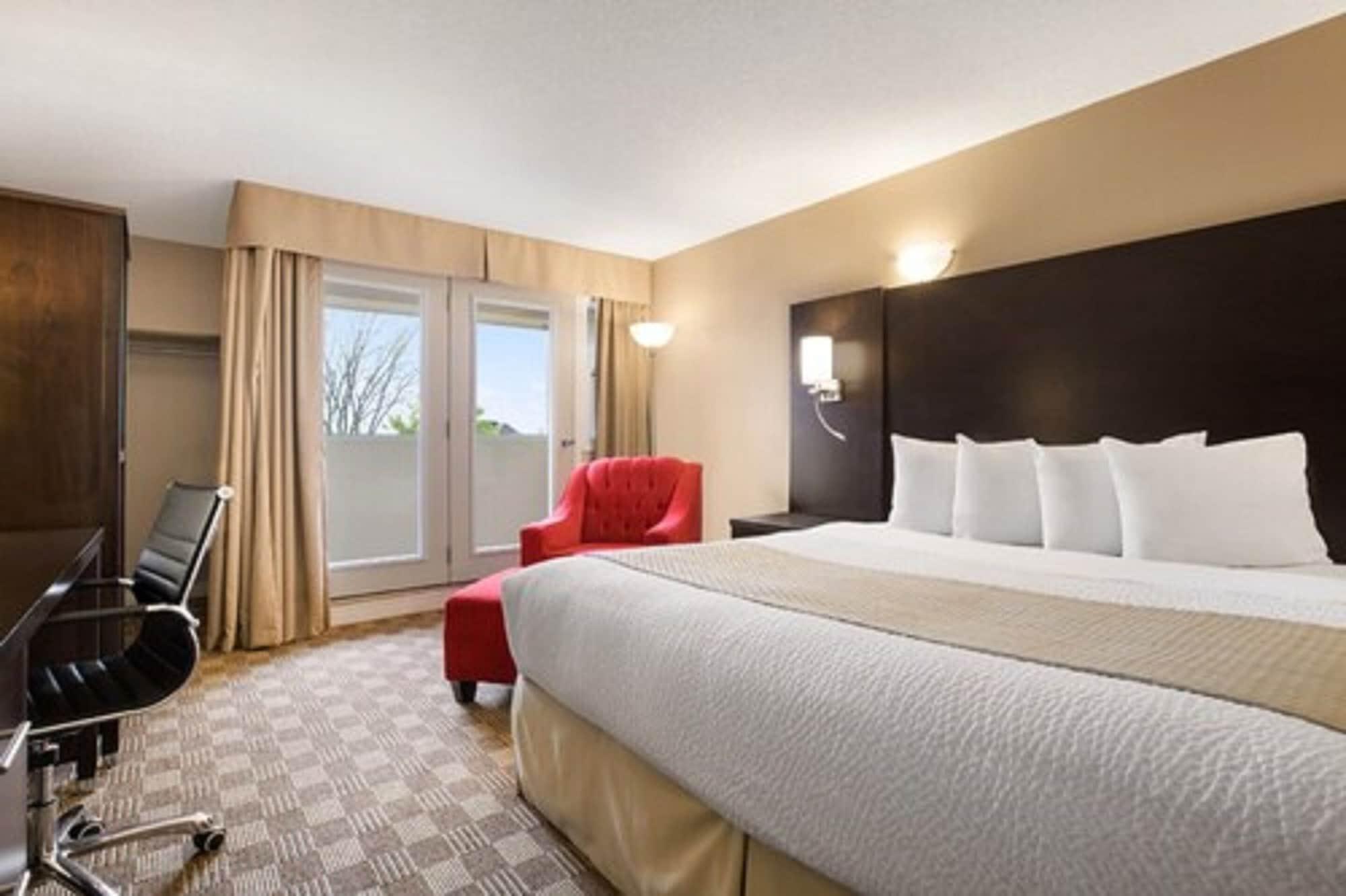 Days Inn & Suites By Wyndham North Bay Downtown Экстерьер фото